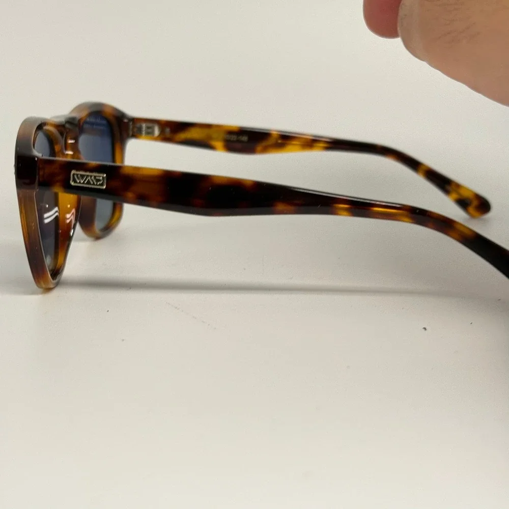 WMP Dash Sunglasses Tortoise Shell Blue Gradient Lens Square Frame 51-22-148